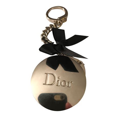 dior ピン|dior bag charm.